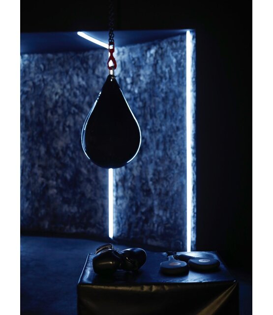 Zwart LED profiel 2 meter met opaal afdekking 16,80 mm x 16,80 mm - 05.2ZWART