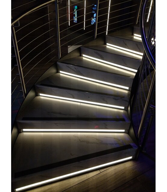 Zwart LED inbouw profiel met klikafdekking 15 mm x 6mm - 308ZWART