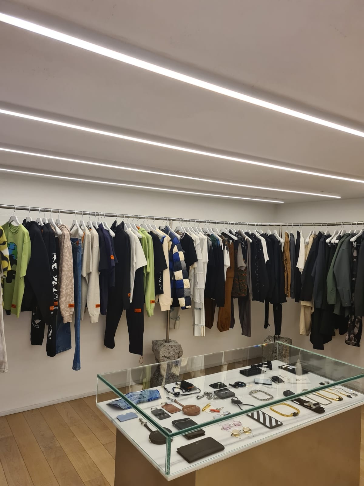 Verlichtingsoplossing kledingwinkel Antwerpen