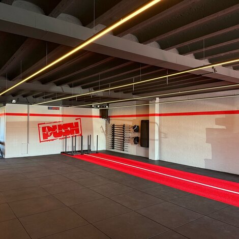 Complete lichtlijnen geleverd bij PUSH training studio's Nieuwegein