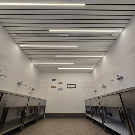 Keukenruimte voorzien van op maat LED strips en LED profielen