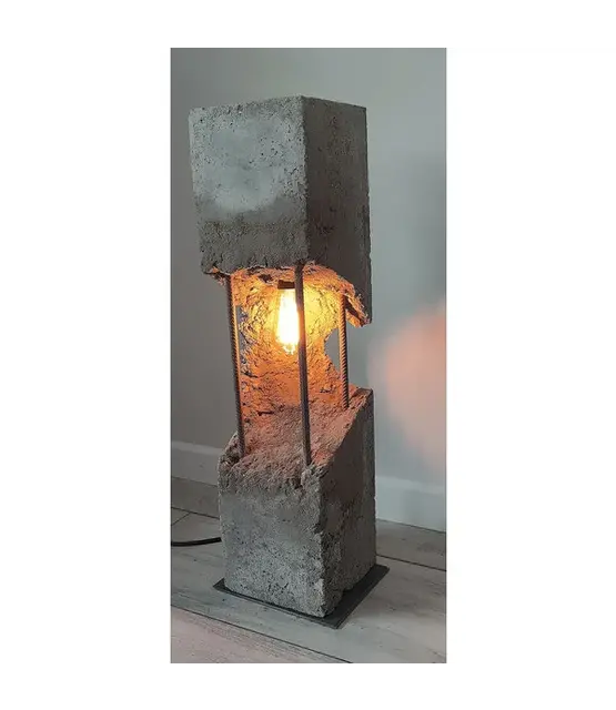 Elmar Design Industriële Lampen model 1 Heipaal staand model.