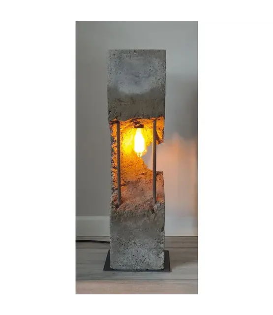 Elmar Design Industriële Lampen model 1 Heipaal staand model.