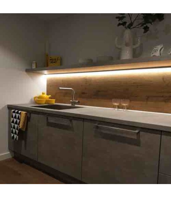 Zwart LED profiel met klikafdekking 15mm x 6mm - 301ZWART