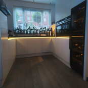 Zwart LED profiel met klikafdekking 15mm x 6mm - 301ZWART