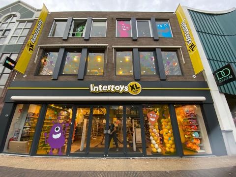 Complete lichtoplossing voor Intertoys Zaandam