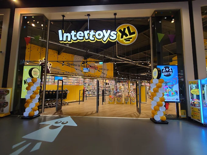 Trackrail verlichting voor de winkel van Intertoys Beek inclusief compleet lichtplan
