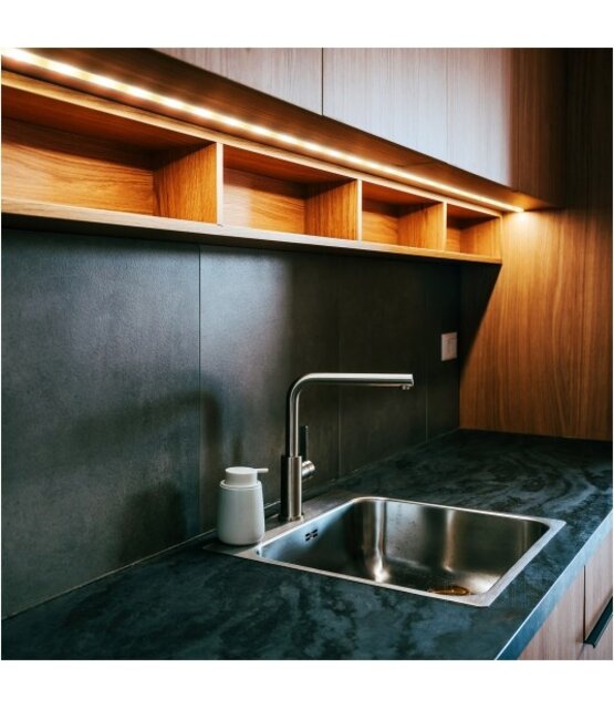 LED kastverlichting op batterij 100cm - 3000k - inclusief bewegingssensor