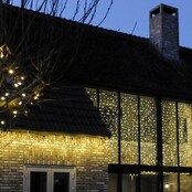 LED ijspegel kerstverlichting 2x0,4m – Koud wit 6500K – Zwart snoer – 230V systeem (IP65)