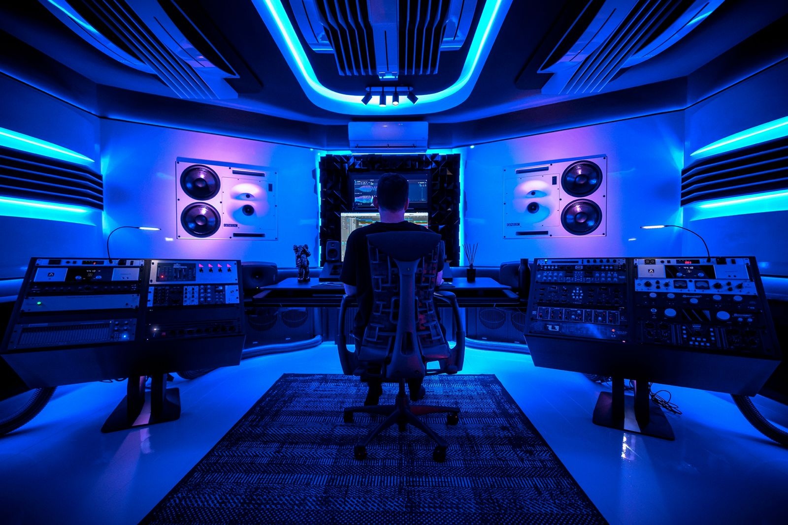 LED verlichting muziekstudio Hardwell