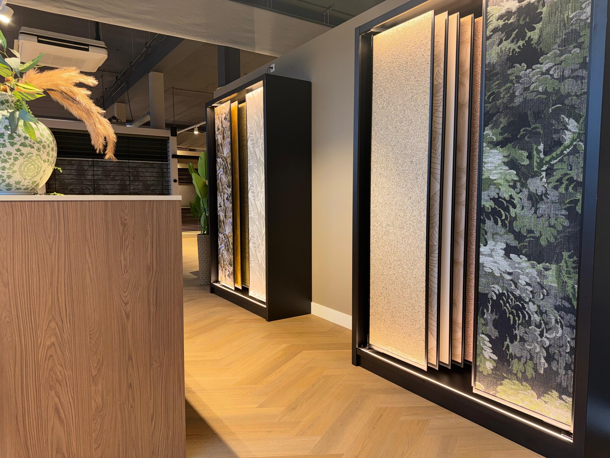 Projectaanzicht van Woninginrichting aan huis Zaanstad met indirecte LED-verlichting