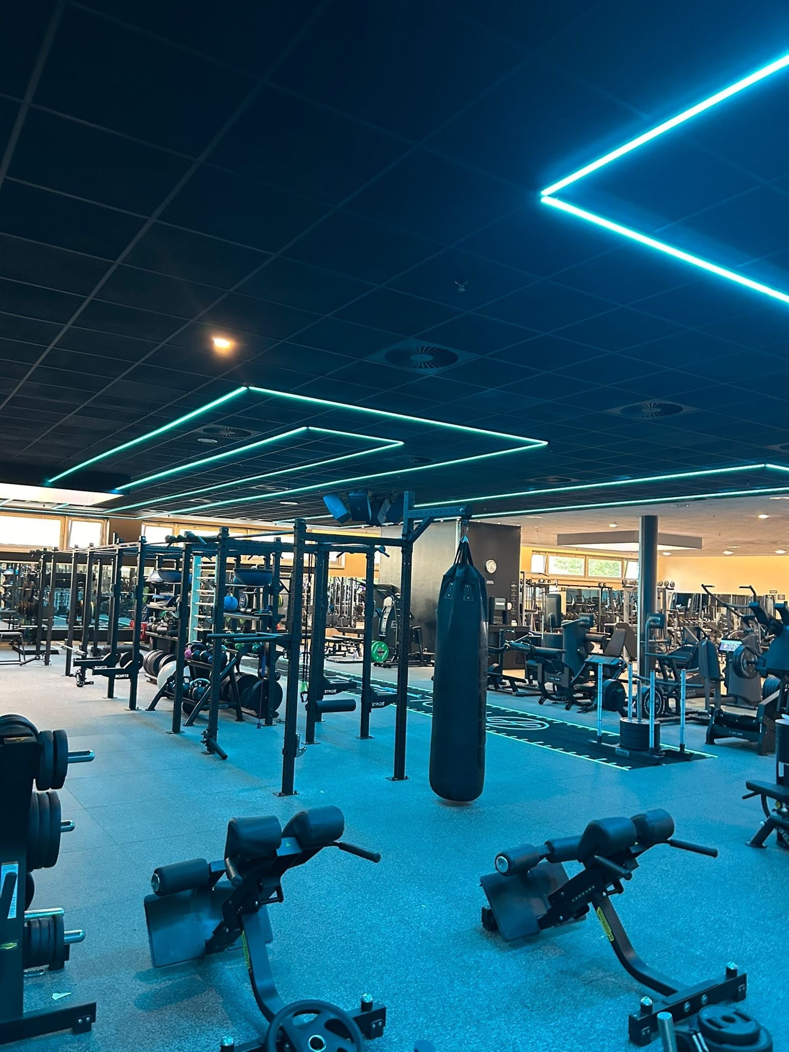 RGBWW LED-verlichting Kraftwerk Neuhof met sfeervolle LED-accenten en een hoogwaardige afwerking