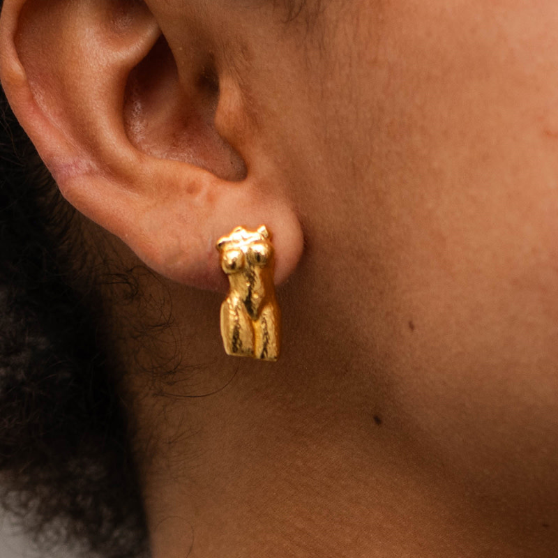 T.I.T.S. T.I.T.S. Hammered Big Body Stud Gold