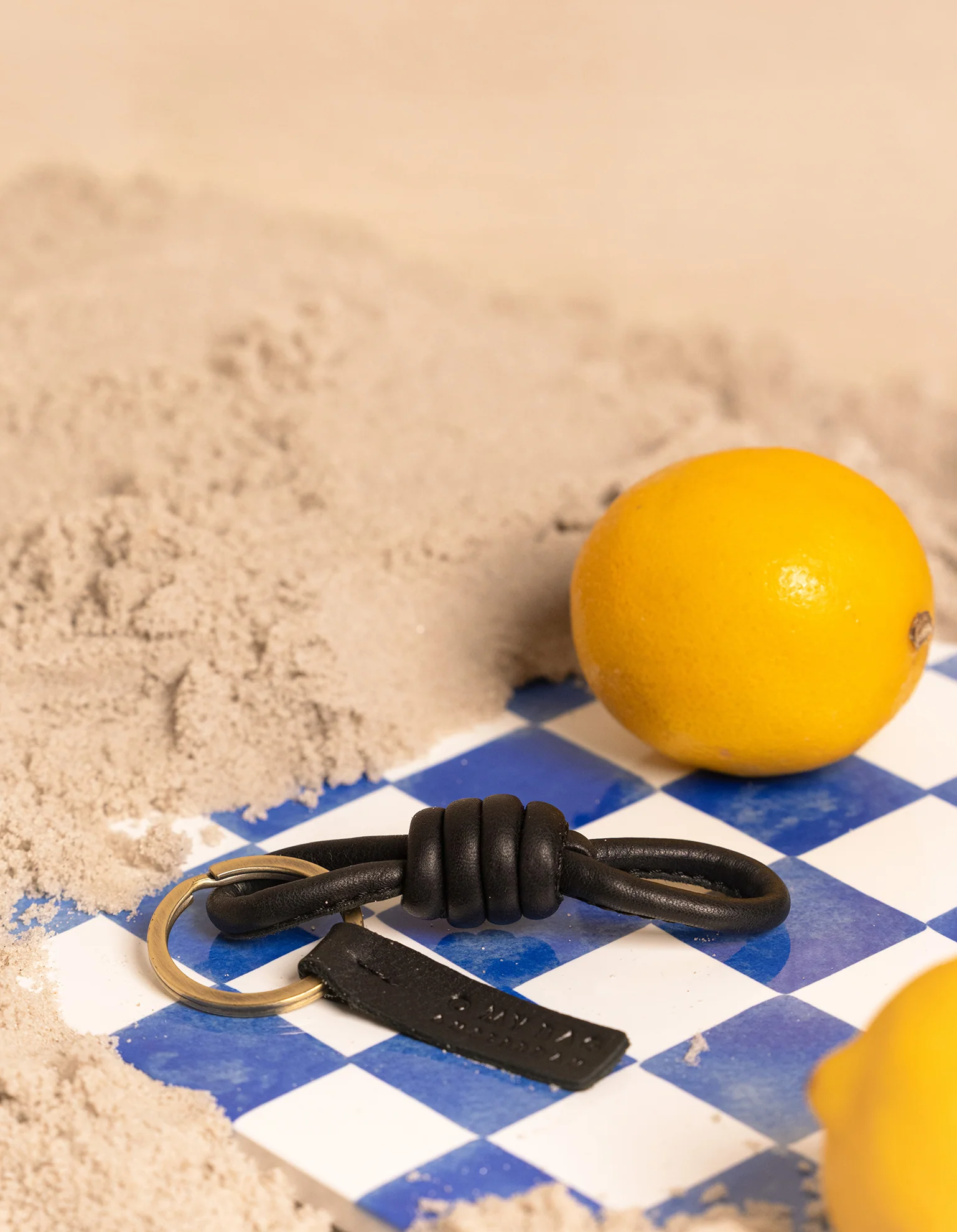 O My Bag O My Bag Knotted Keychain Soft Grain Leather Black