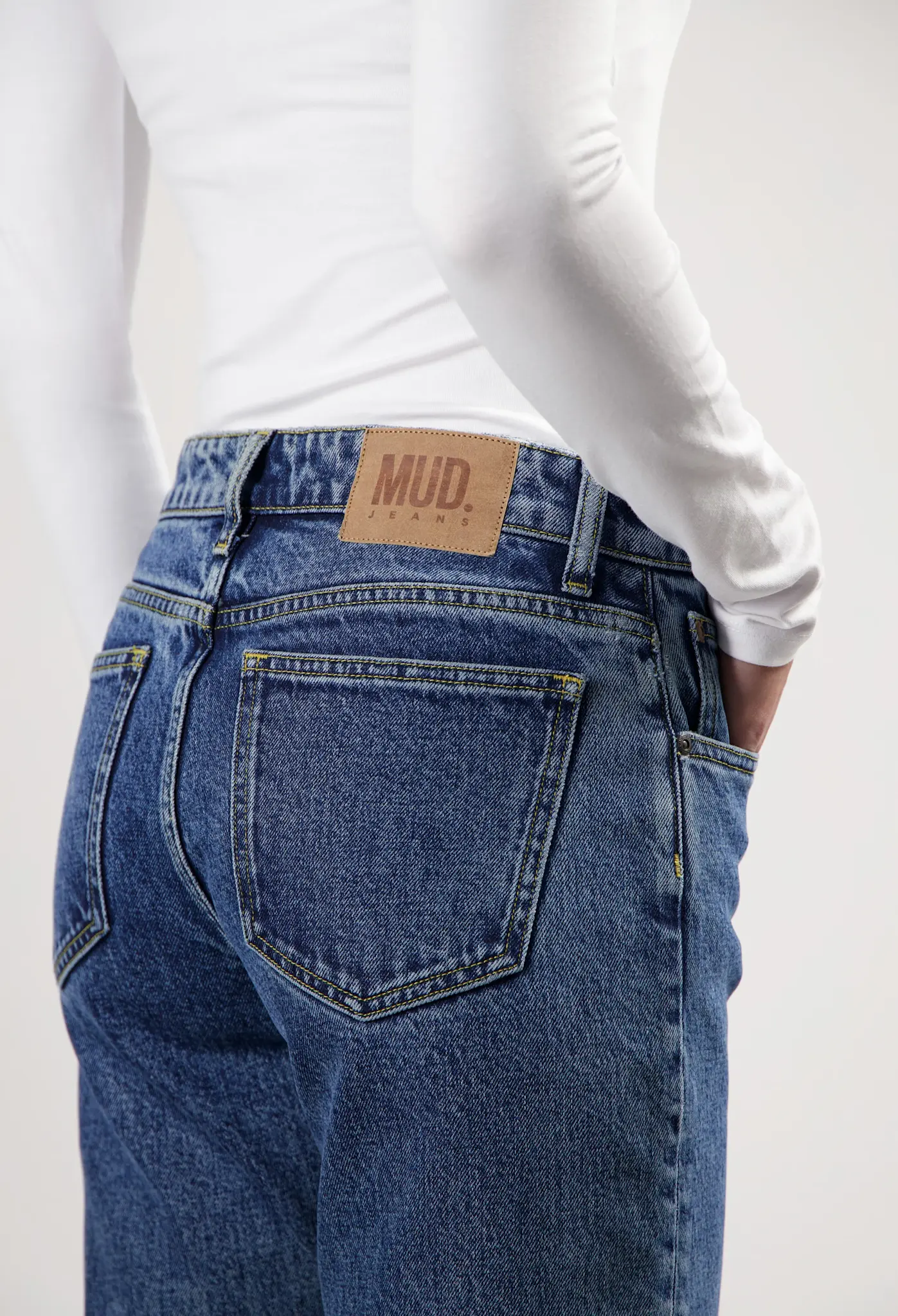 MUD Jeans MUD Jeans Carry Mid Straight Stone Vintage