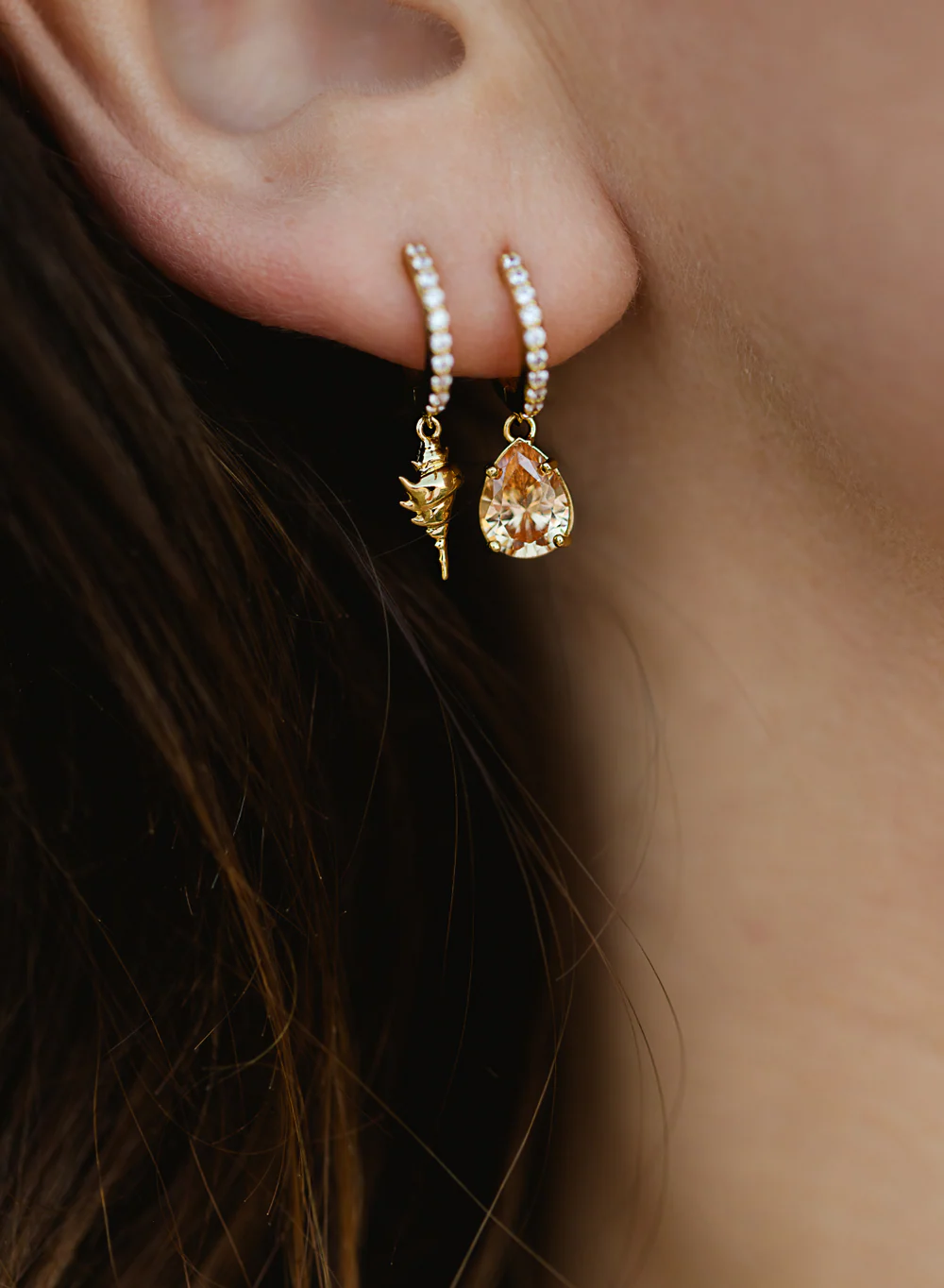 Riverstones Riverstones Drop Hoops Gold