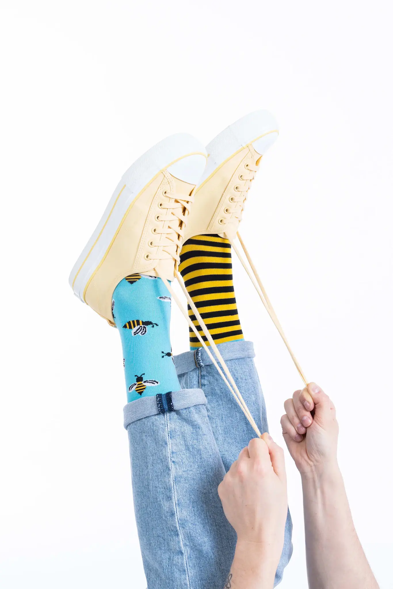 Many Mornings Many Mornings Socks Bee Bee