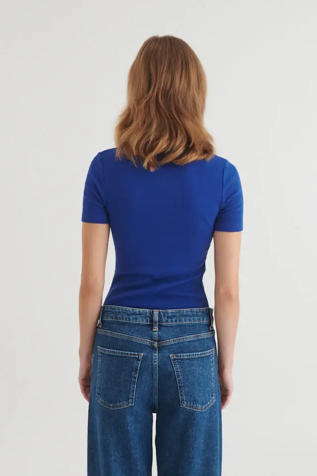 Basic Apparel Basic Apparel Ludmilla O-Neck - Sodalite blue