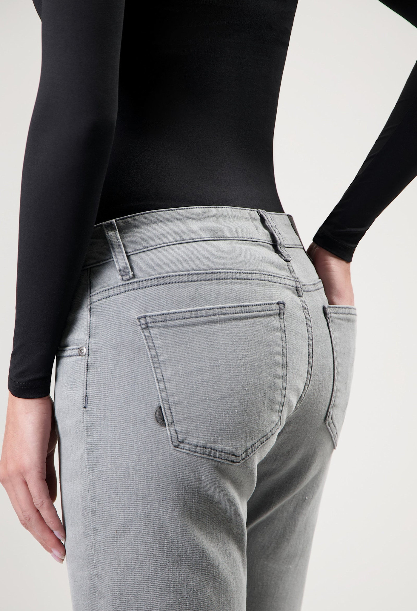 MUD Jeans MUD Jeans Carry Mid Straight Light Grey