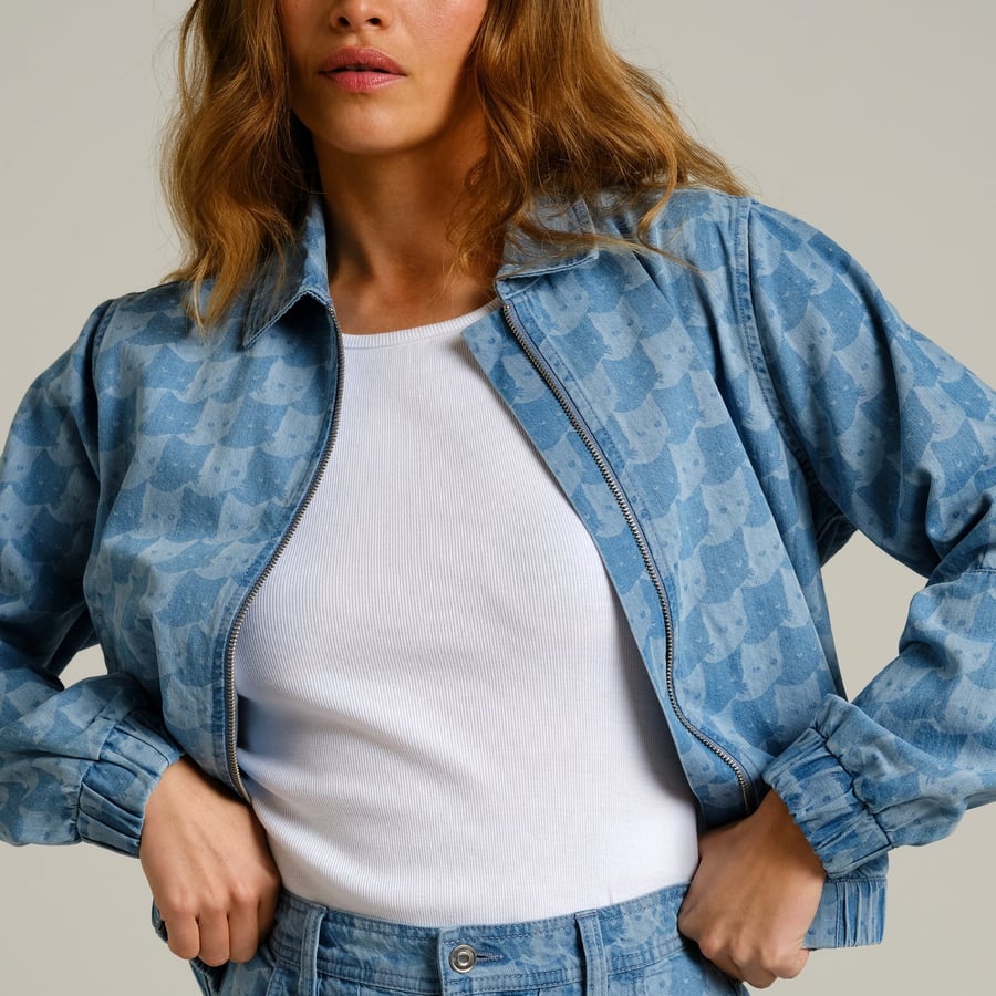 Dedicated Dedicated Jacket Sunna Denim Pepita Cats Lichtblauw