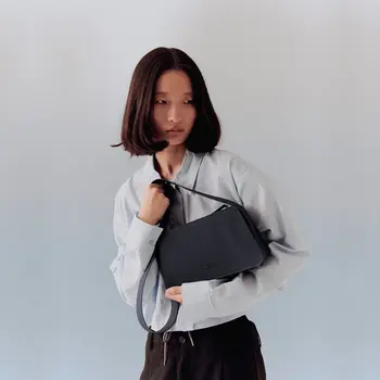 Ucon Acrobatics Kiomi Bag Lotus Infinity Dark Navy