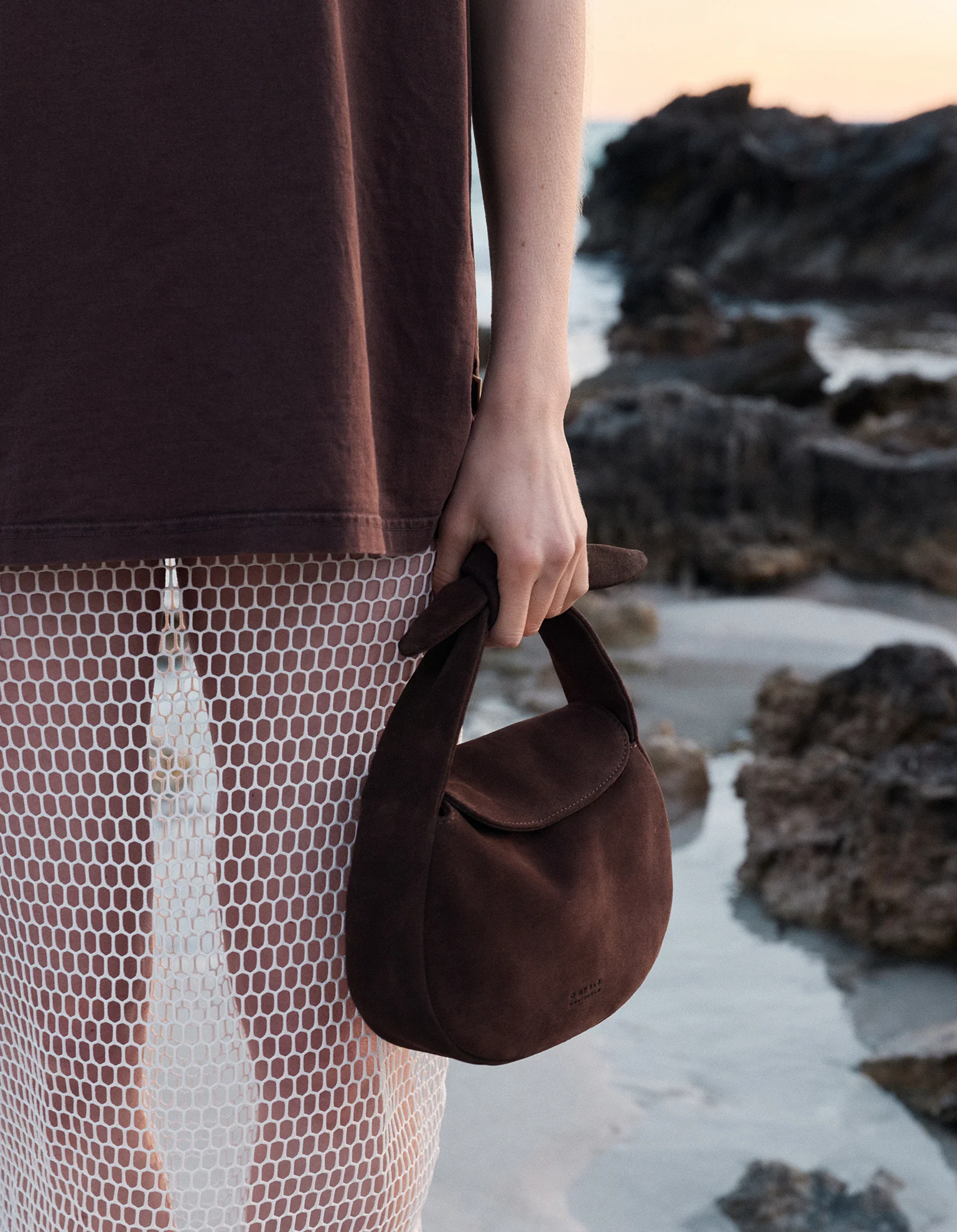 O My Bag O My Bag Coco Croissant Tas Chocolate Suede With Classic Leather