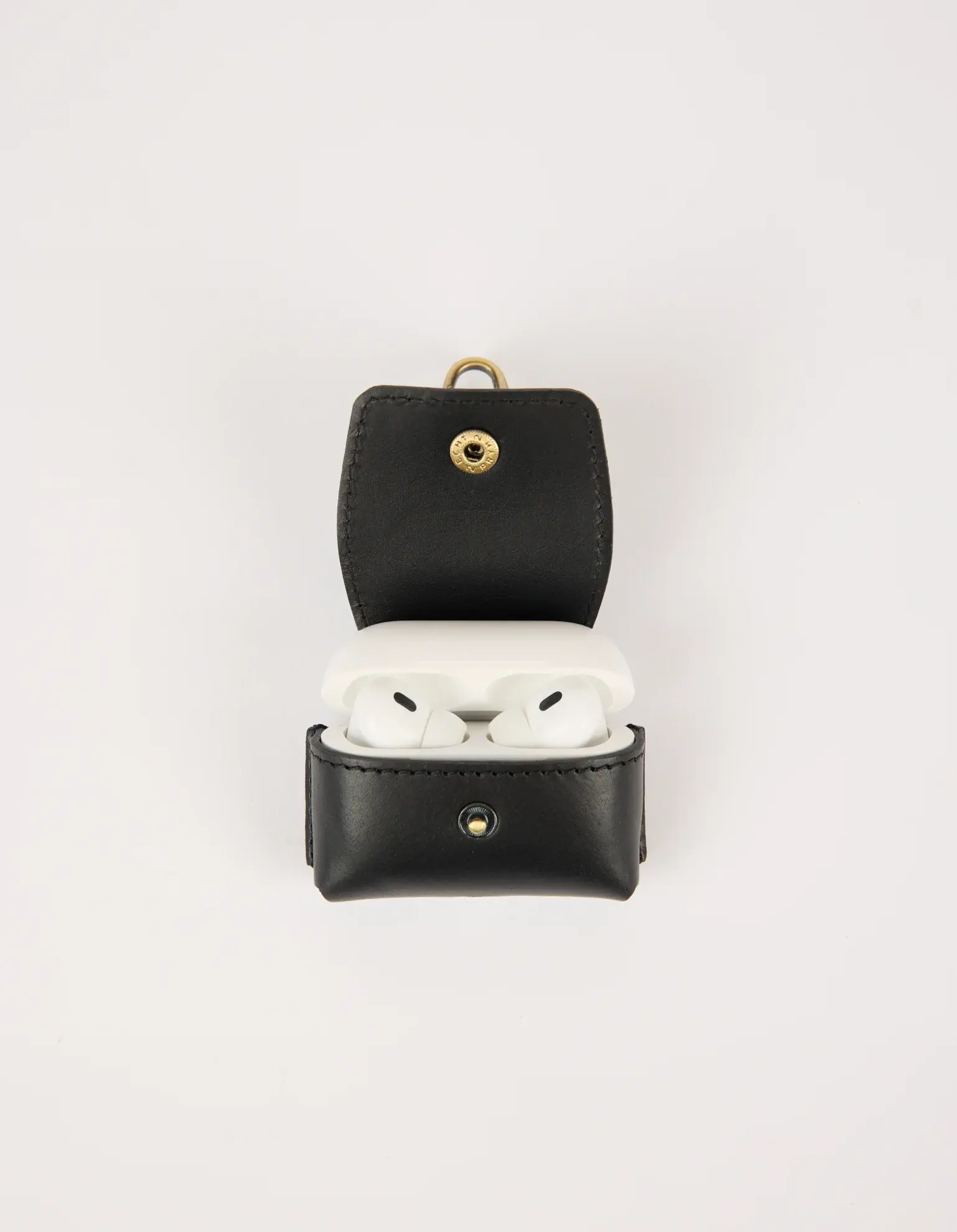 O My Bag O My Bag Airpods Case Classic Leather