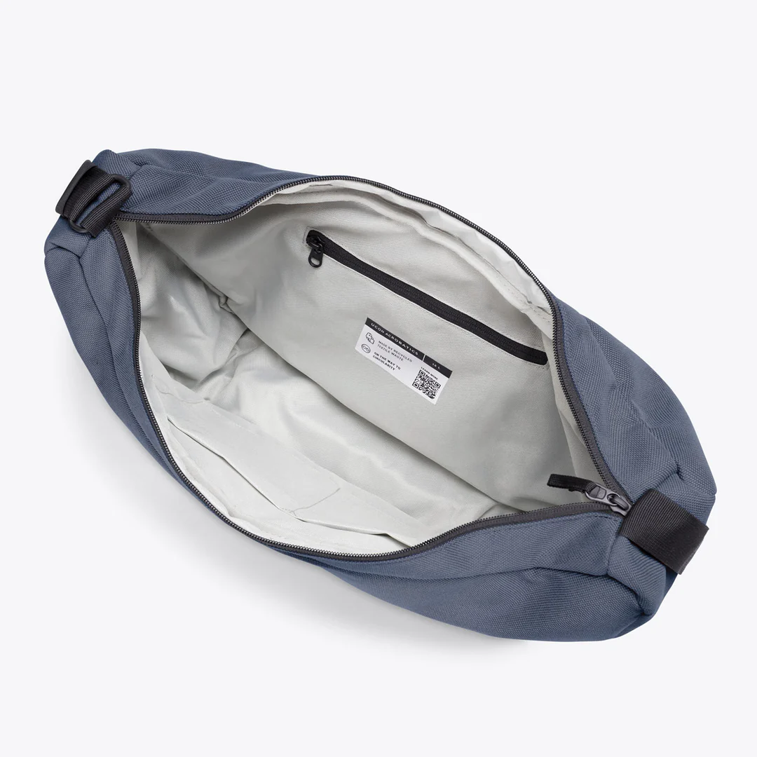 Ucon Acrobatics Ucon Acrobatics Adam Original Bag Dark Navy Medium