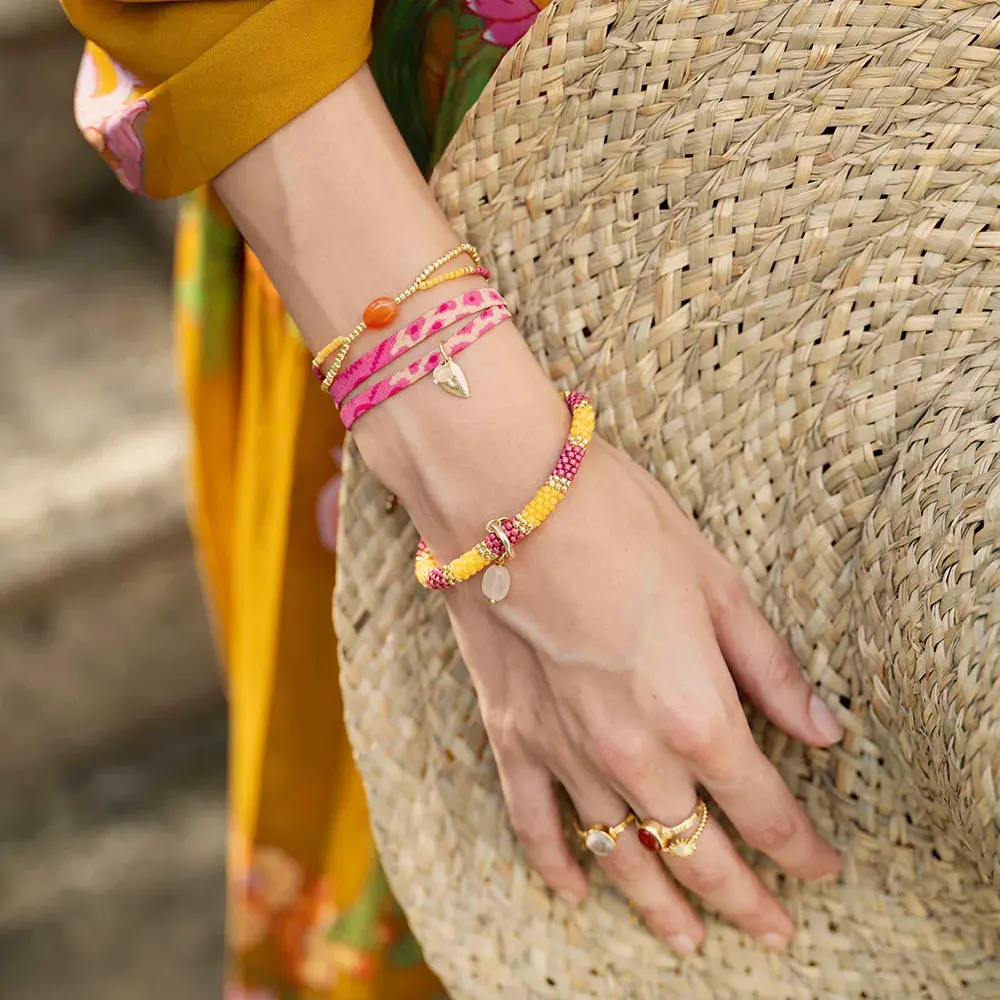 A Beautiful Story A Beautiful Story Sari Wrap Armband Rose Quartz Goud