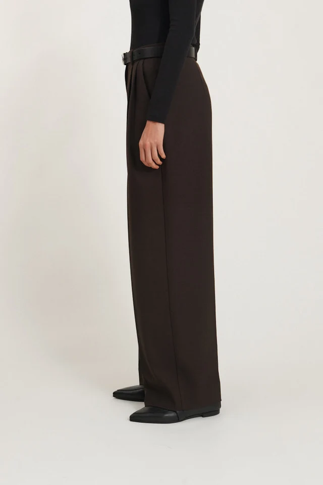 Basic Apparel Basic Apparel Marjo Pants Chocolate Torte