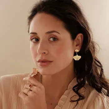 A Beautiful Story Longevity Earrings Gold
