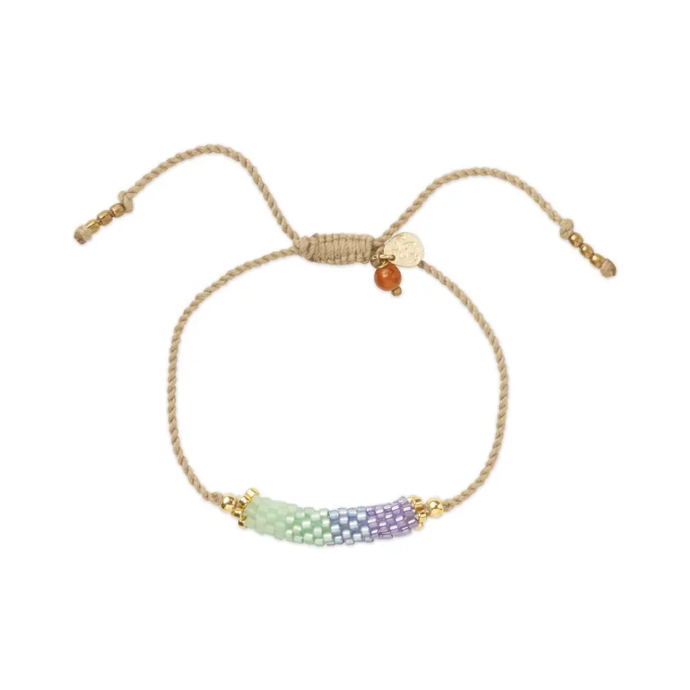 A Beautiful Story A Beautiful Story Myst Carnelian Bracelet Gold