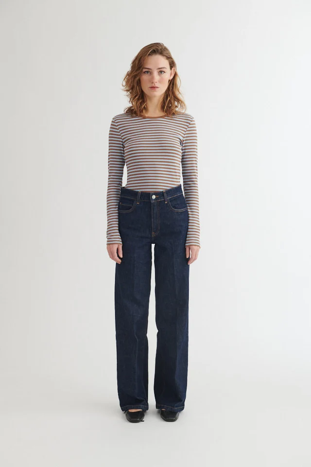 Basic Apparel Basic Apparel Ludmilla LS Tee Nuthact - Dutchcanal