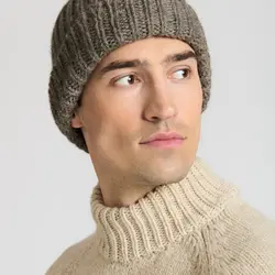 The Knitwit Stable Beanie Waver