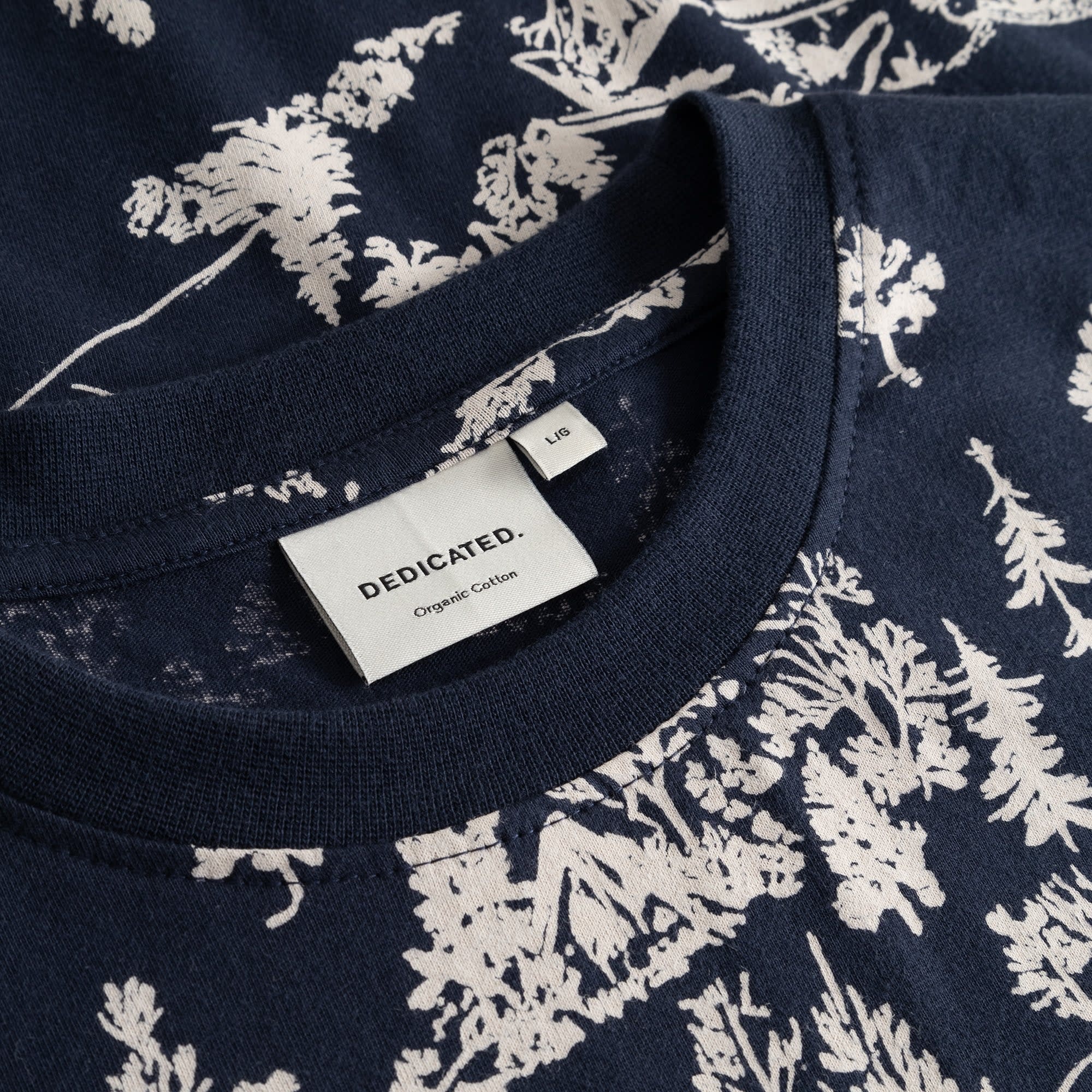 Dedicated Dedicated T-shirt Stockholm Blue Hills AOP Navy