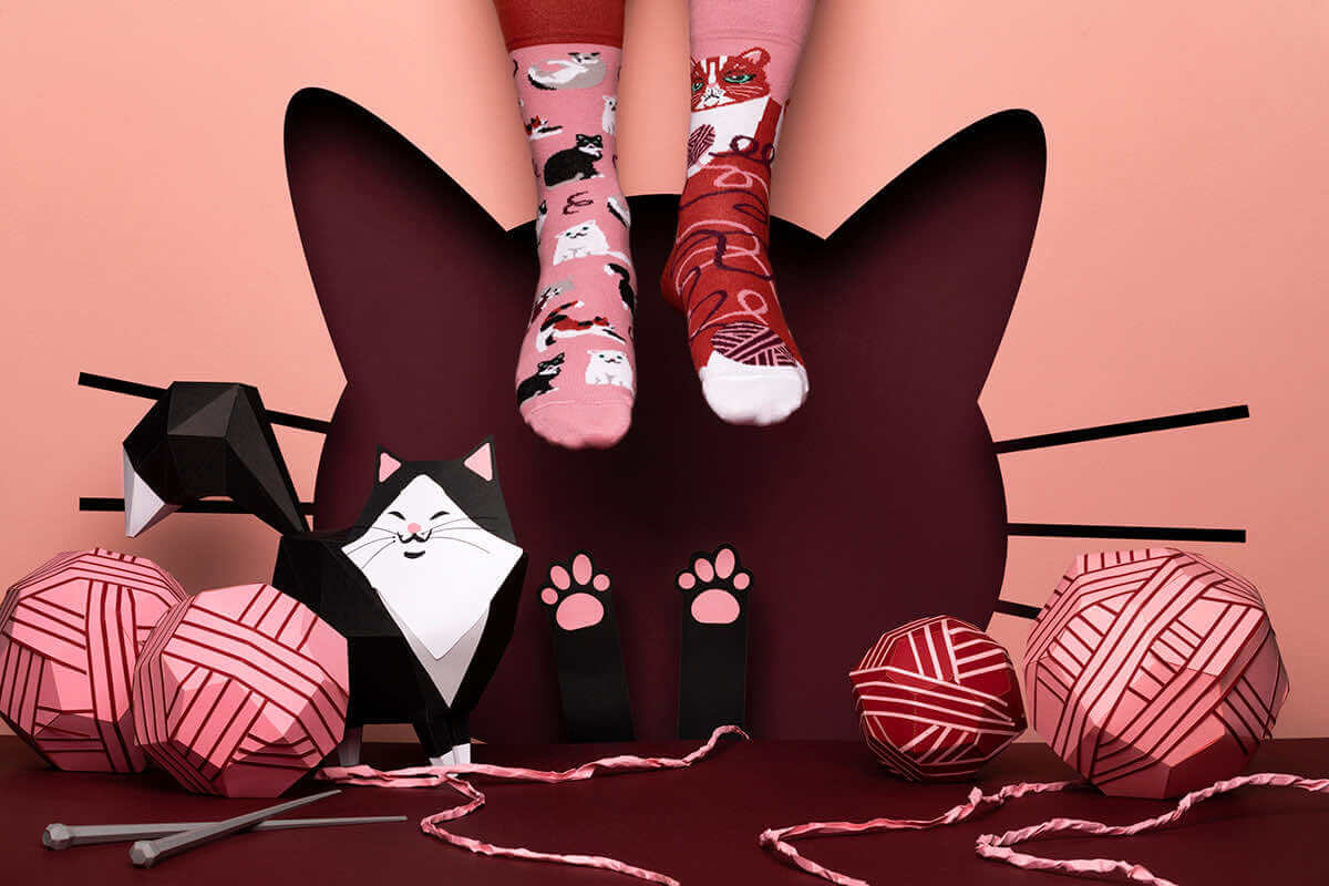 Many Mornings Many Mornings Playful Cat Socks