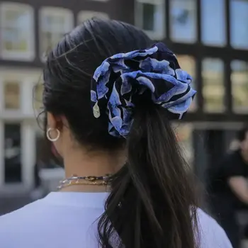 STUDIO BATIK BATIK Scrunchie Mega Mendung