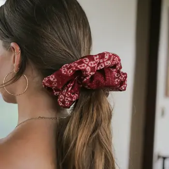 STUDIO BATIK BATIK Scrunchie Melati
