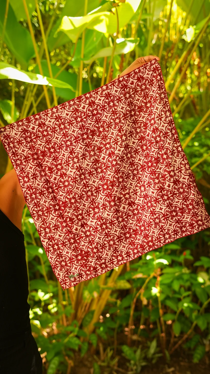 STUDIO BATIK BATIK Studio Batik Batik Bandana Kompas