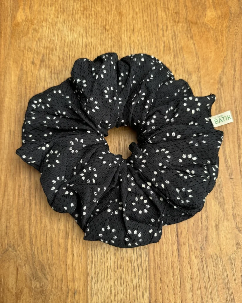 STUDIO BATIK BATIK Studio Batik Batik Scrunchie Titik