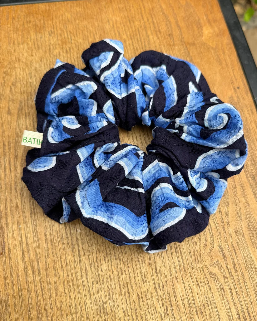 STUDIO BATIK BATIK Studio Batik Batik Scrunchie Mega Mendung