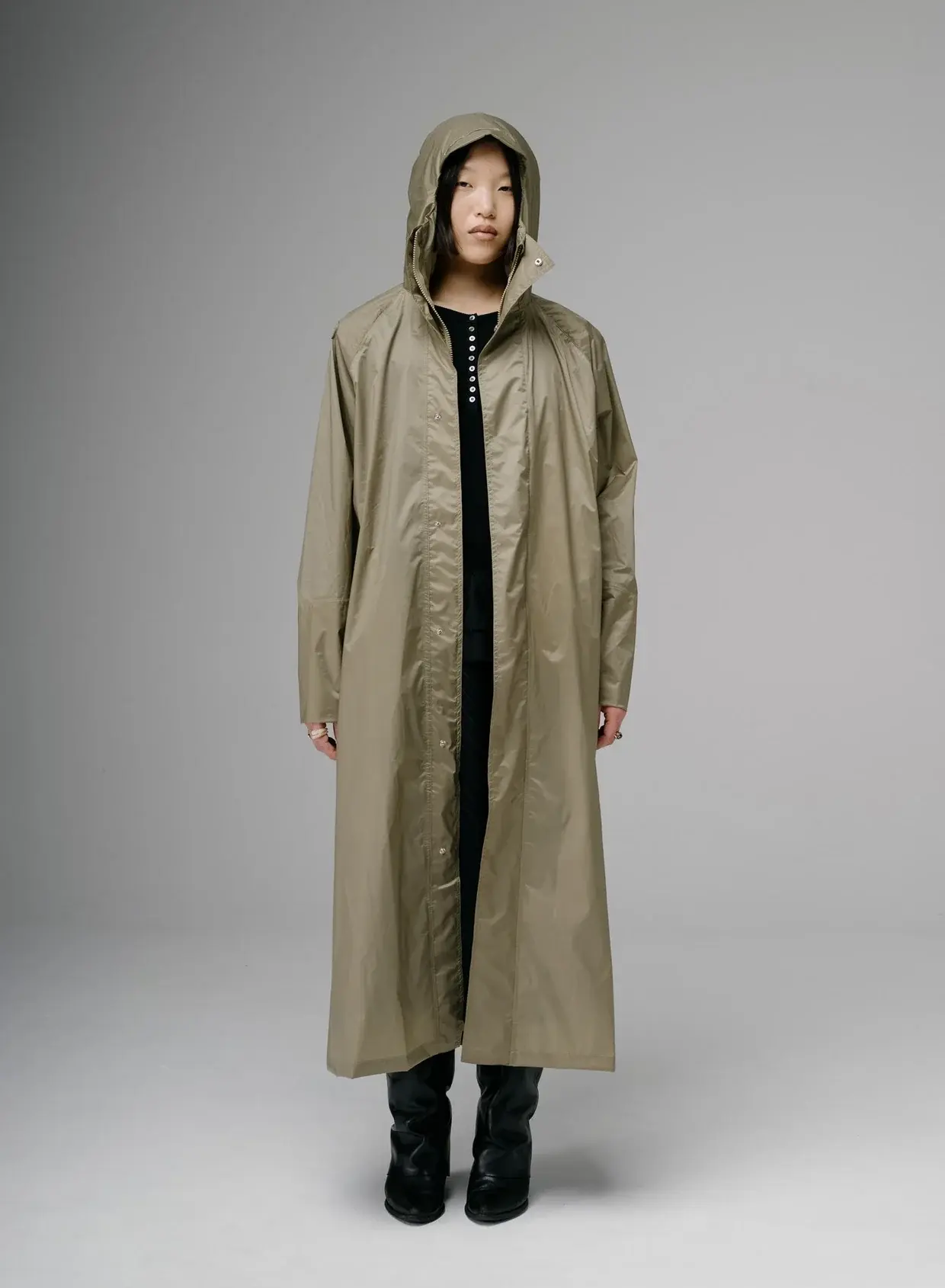 Susan Bijl Susan Bijl The New Raincoat Clay