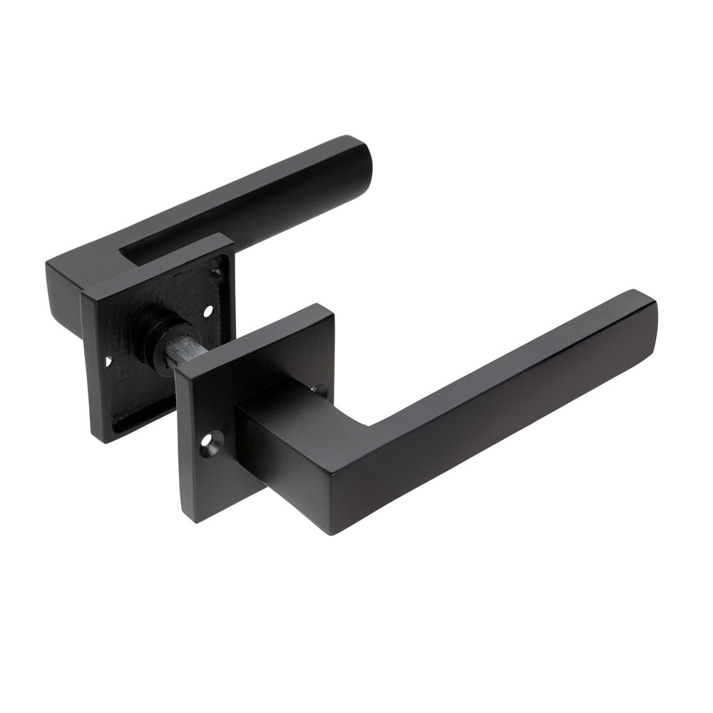 Mooi Deurbeslag Deurklink Nova in mat zwart met vierkante rozetten