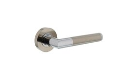 Intersteel Deurklink Bastian op rozet chroom Intersteel Deurklink Bastian op rozet chroom