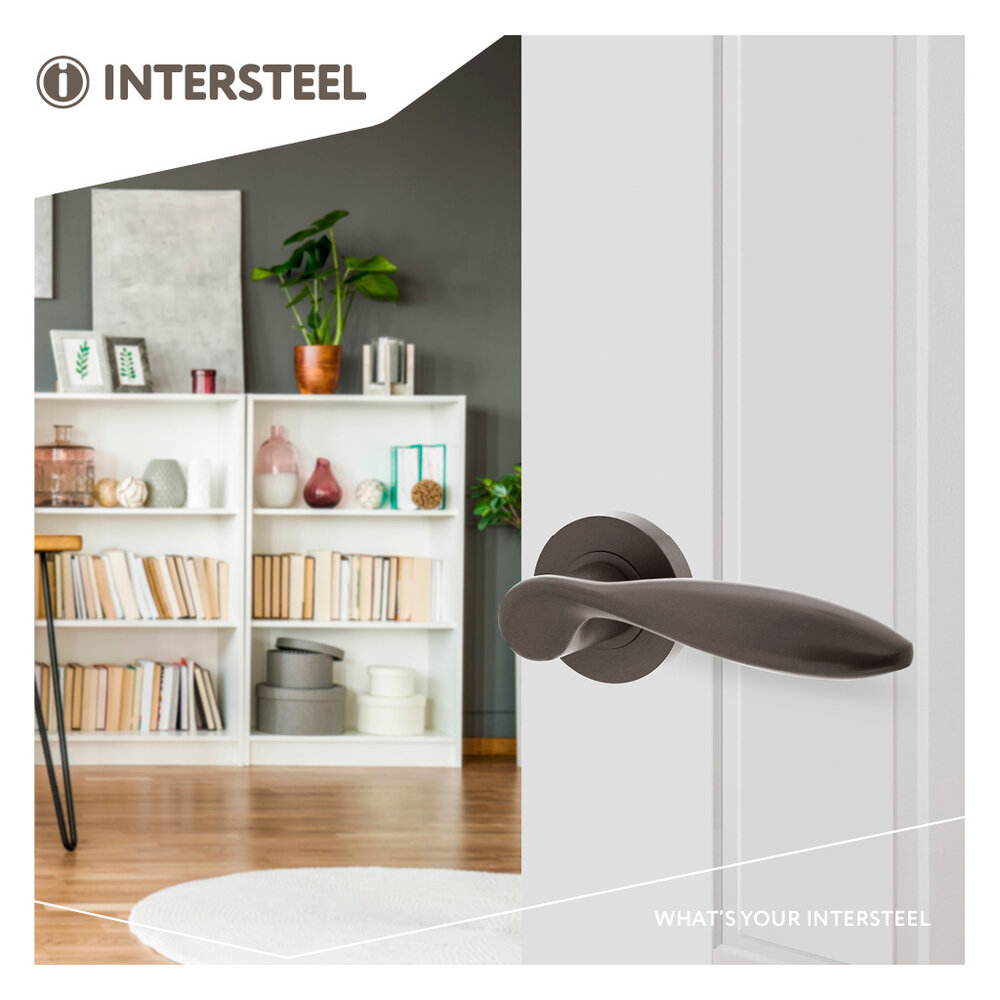 Intersteel Deurklink George geveerd op ronde rozet antraciet grijs