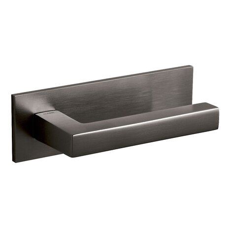 Olivari Deurklink ABC op horizontaal schild antractiet mat titaan PVD Olivari Deurklink ABC op horizontaal schild antractiet mat titaan PVD