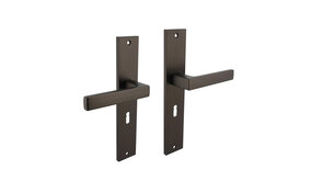 Intersteel Deurklink Hera op rechthoekig schild sleutelgat 56mm antracietgrijs. Intersteel Deurklink Hera op rechthoekig schild sleutelgat 56mm antracietgrijs.