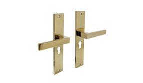 Intersteel Deurklink Hera op schild met profielcilindergat 55mm messing titaan PVD Intersteel Deurklink Hera op schild met profielcilindergat 55mm messing titaan PVD