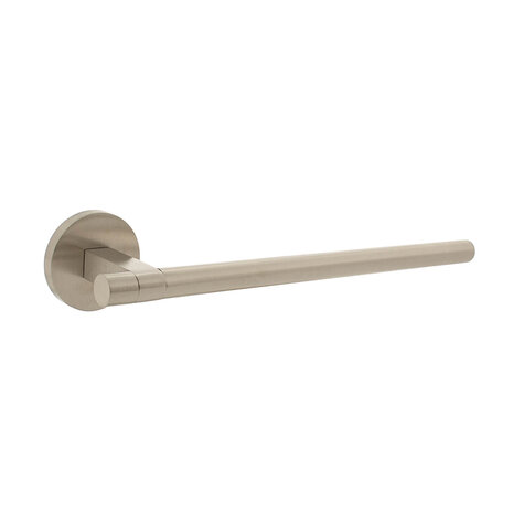 Intersteel Intersteel Deurklink Shiraat op rozet éénzijdig verdekt rechts in RVS geborsteld Intersteel Intersteel Deurklink Shiraat op rozet éénzijdig verdekt rechts in RVS geborsteld