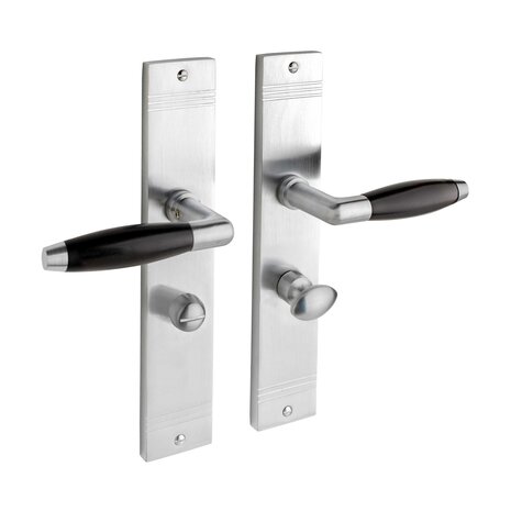 De Oude Deurklink Geveerde klassieke deurklink mat nikkel op schild met wc slot 63/8 mm De Oude Deurklink Geveerde klassieke deurklink mat nikkel op schild met wc slot 63/8 mm